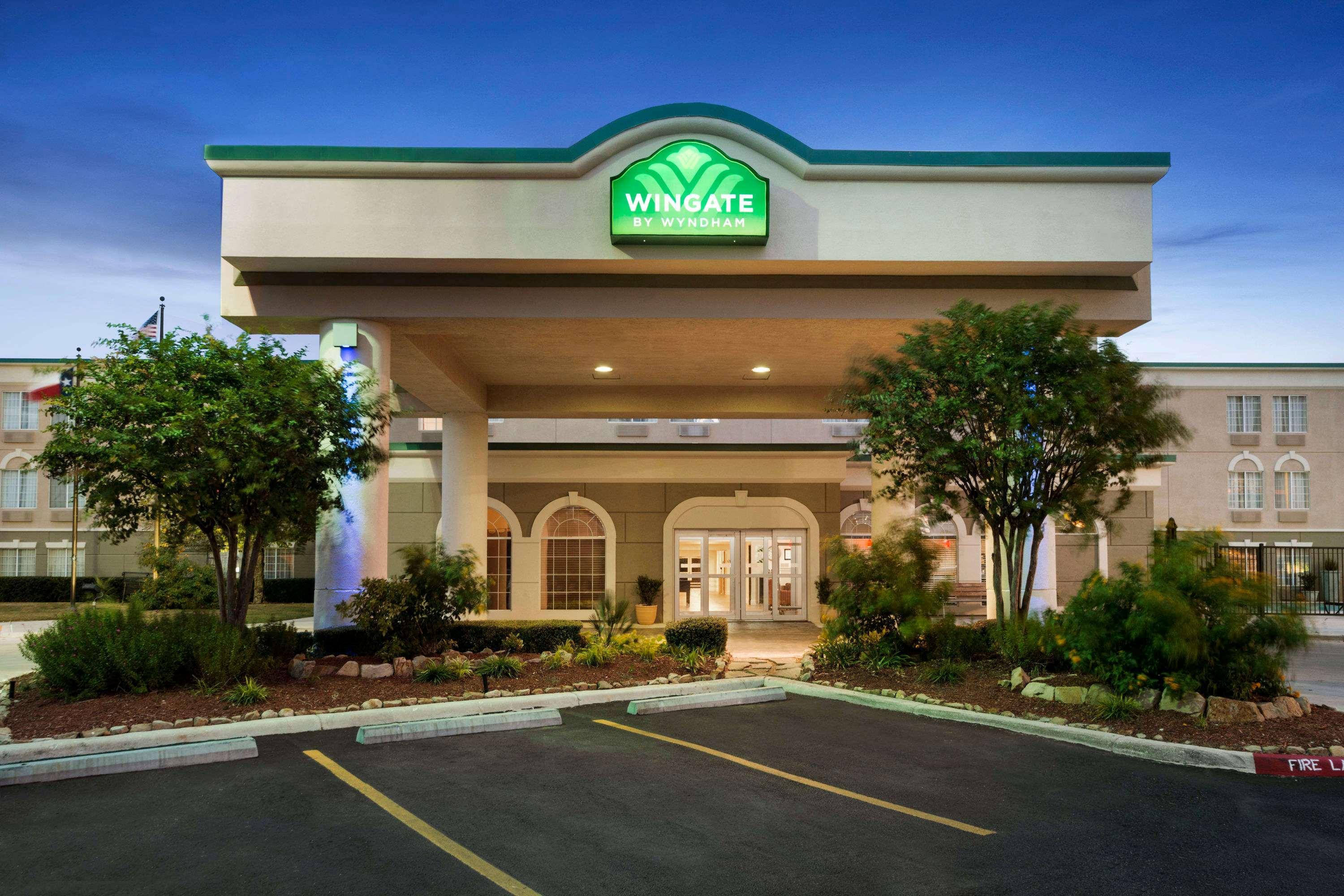 Wingate By Wyndham San Marcos Hotel Exterior foto
